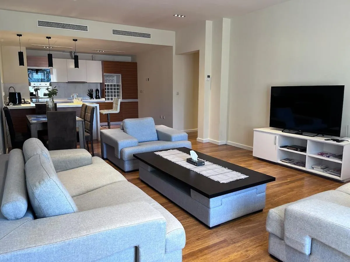 The Heart Of Baku Apartment