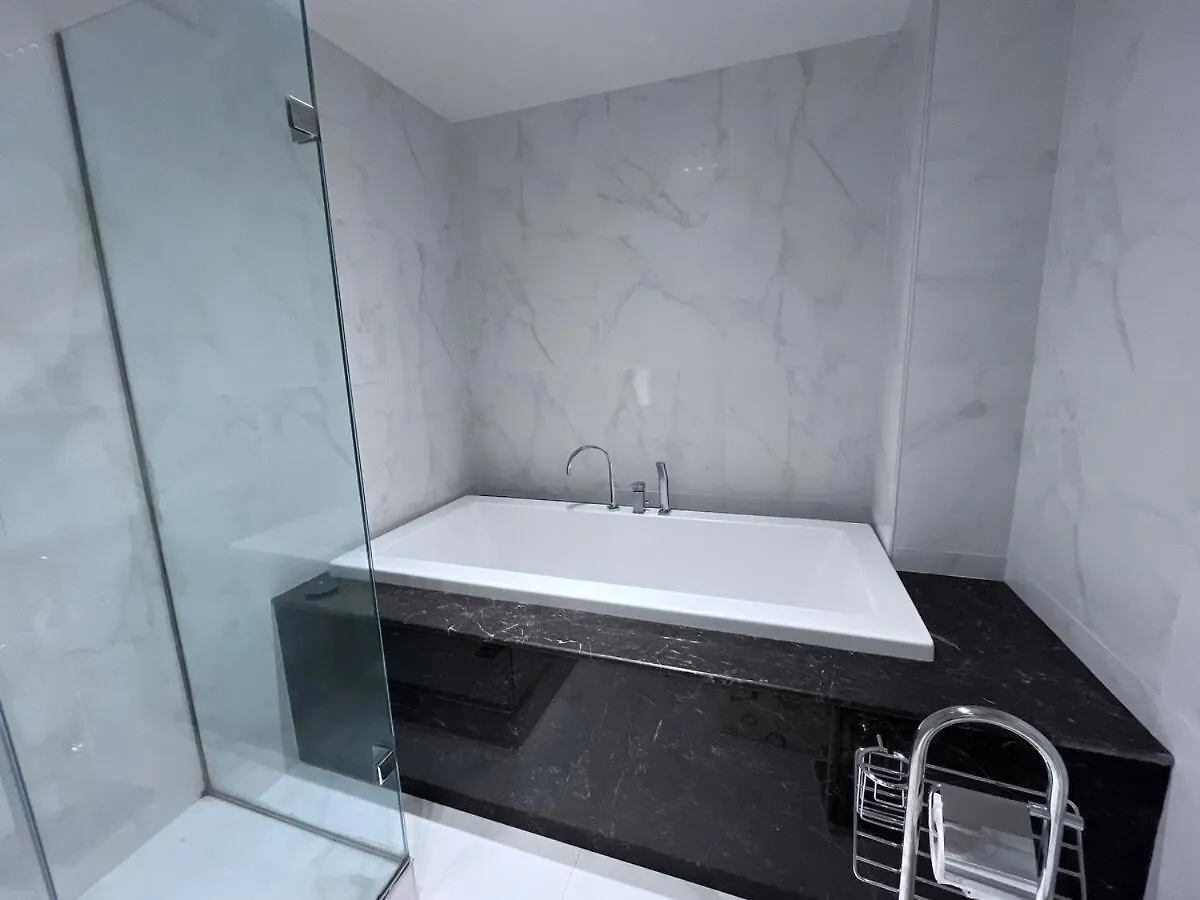 The Heart Of Baku Apartment